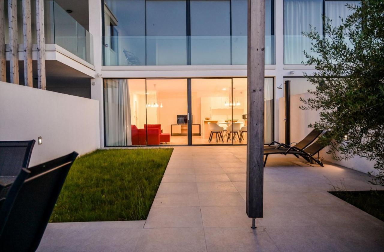 Apartment Flori With Sea View Malinska Eksteriør bilde